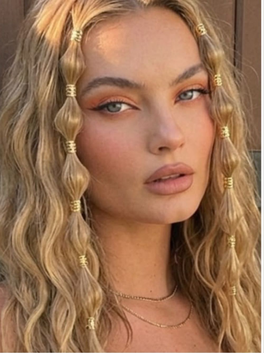 Stylish Gold Hair Accessories